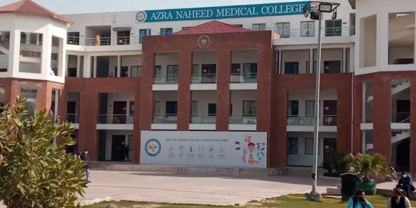 Azra Naheed Medical College