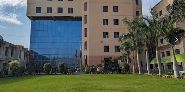 Khyber College of Dentistry